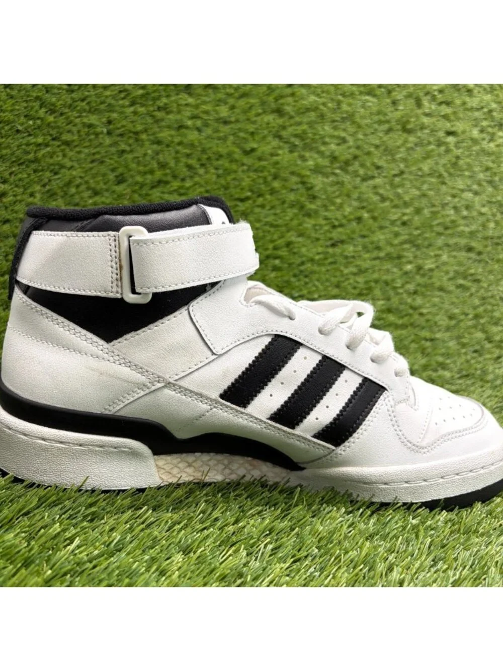 Adidas Originals Forum Mid Mens Size 11 White Athletic Basketball Shoes Sneakers